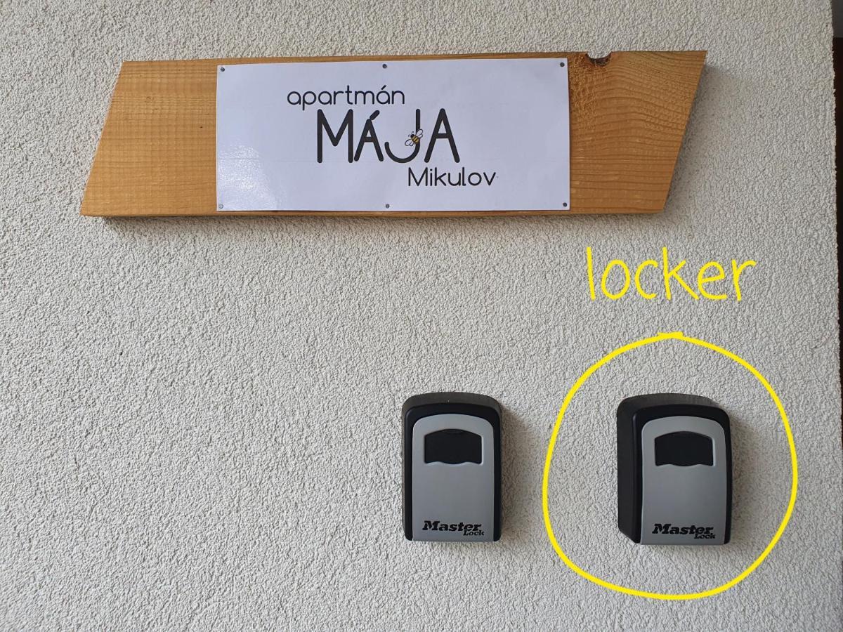 Apartman Maja Mikulov Extérieur photo