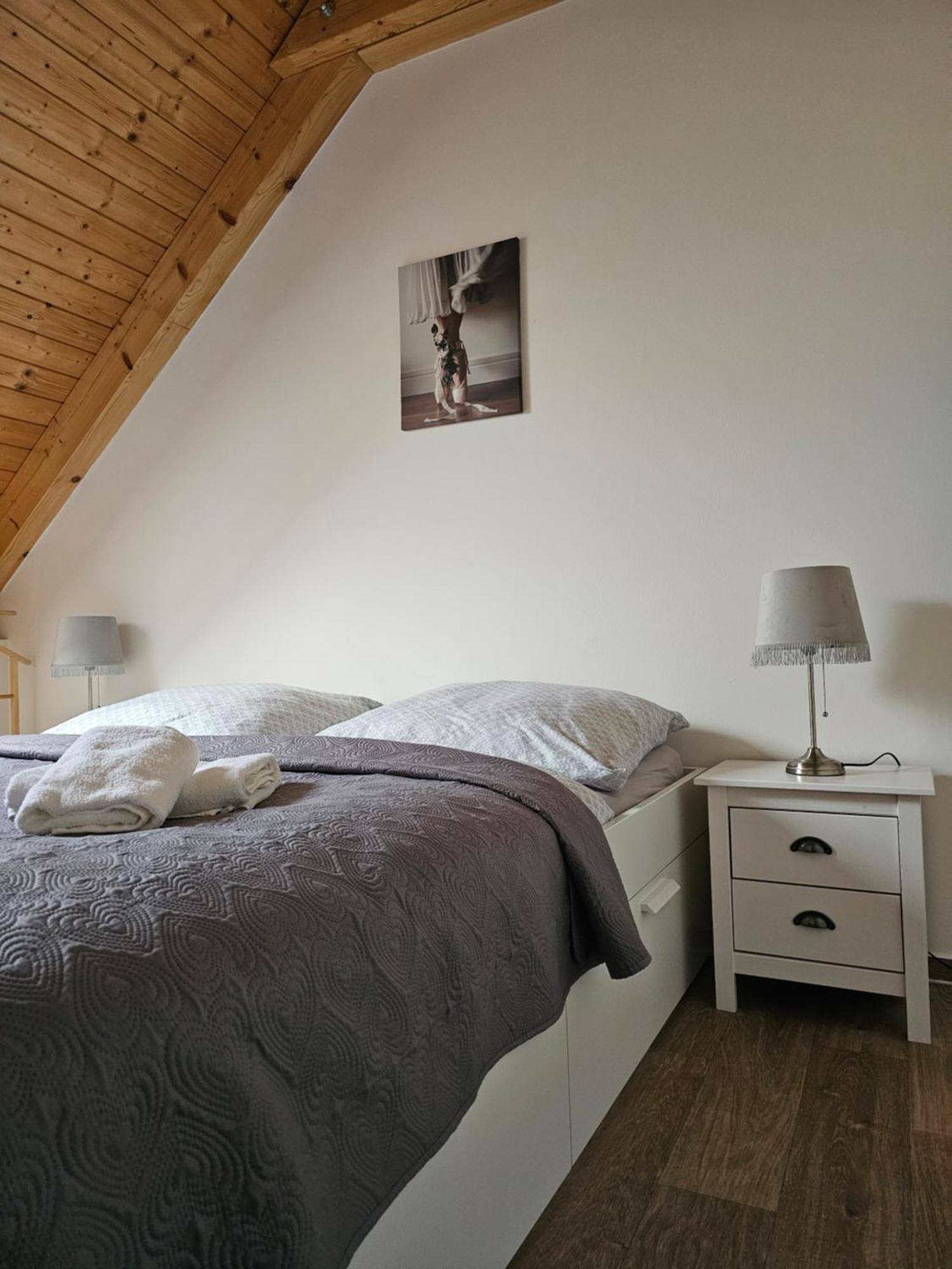 Apartman Maja Mikulov Extérieur photo