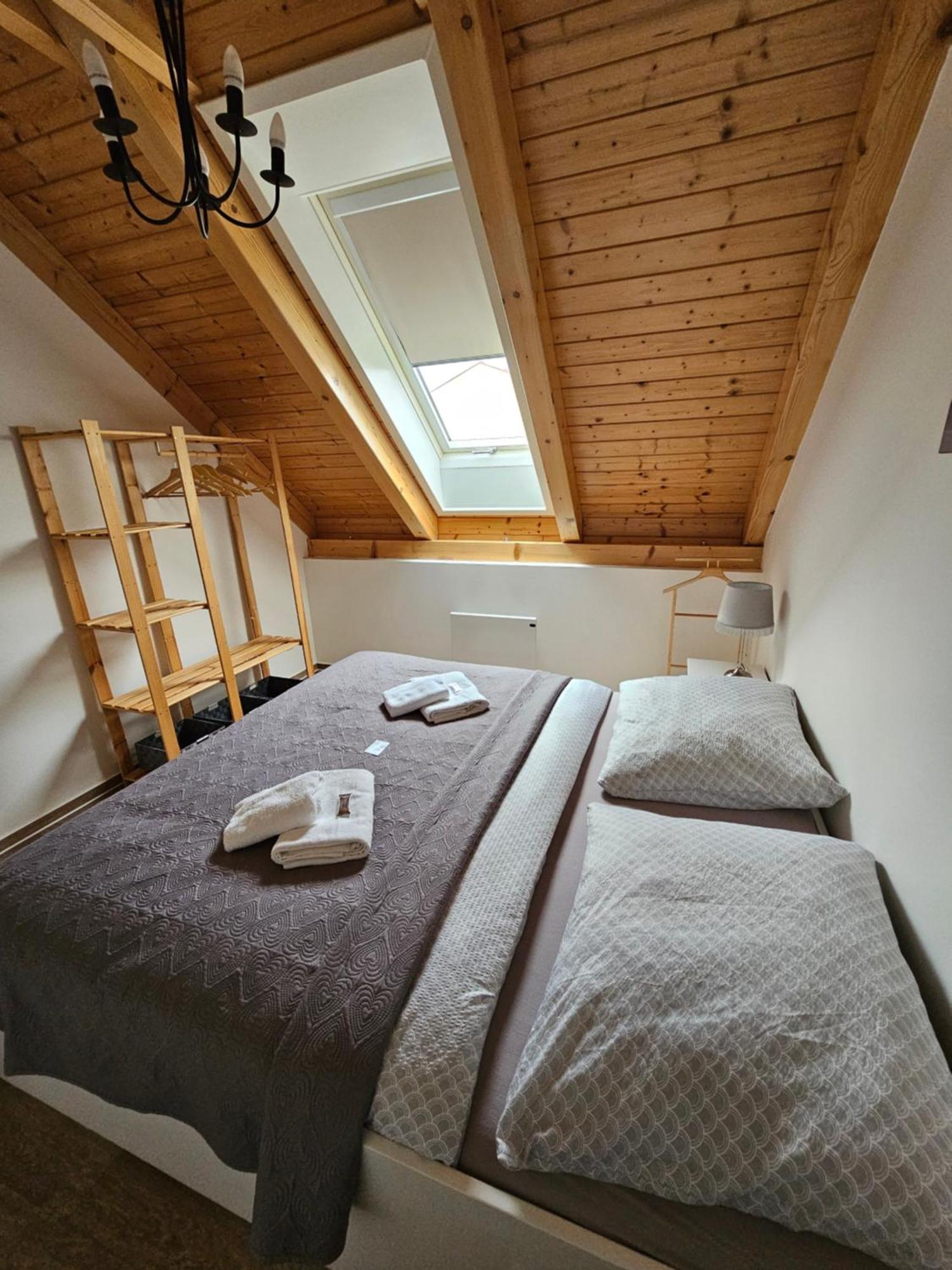 Apartman Maja Mikulov Extérieur photo
